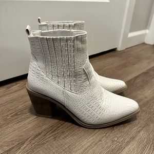 Seven7 Crocodile Boots